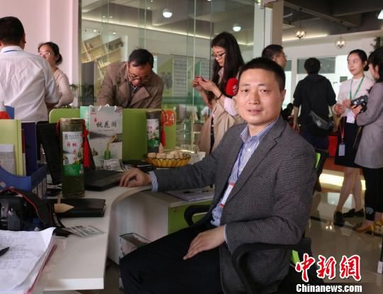 返乡创业者曾坚毅。　唐小晴 摄